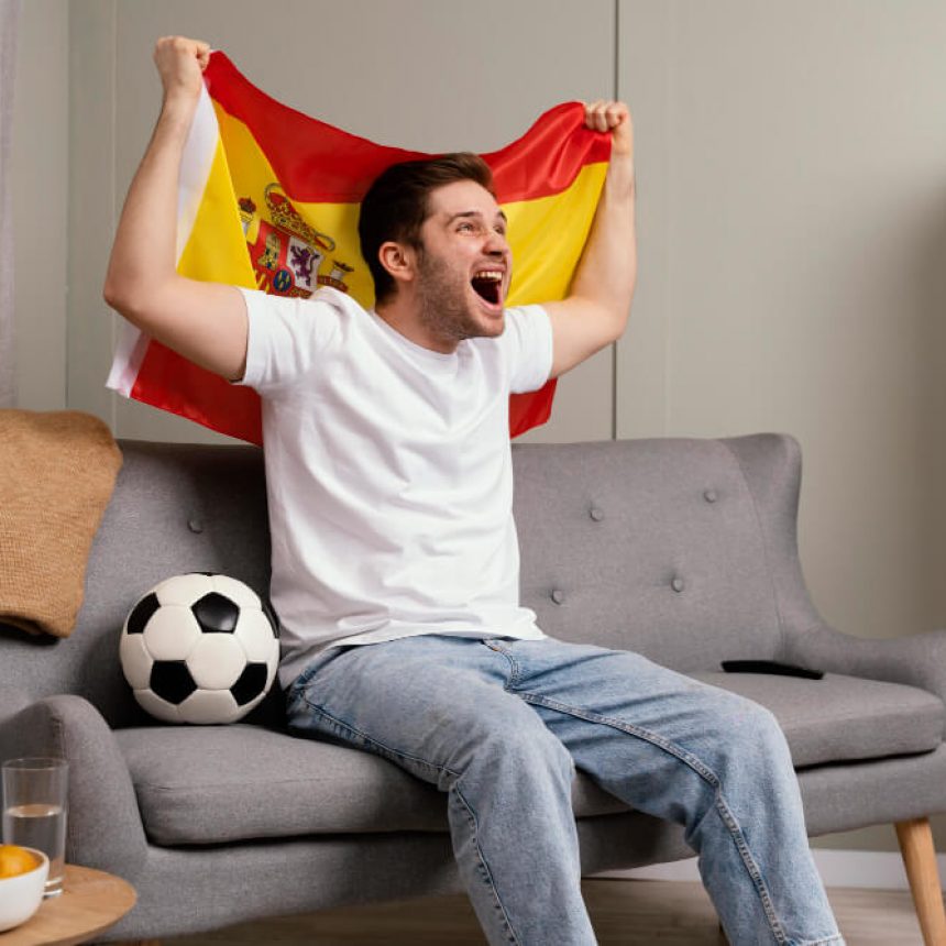 שפת הכדורגל כי השפה הספרדית מוכרחה לעבור גם דרך הכדורגל שפת הכדורגל כי השפה הספרדית מוכרחה לעבור גם דרך הכדורגל